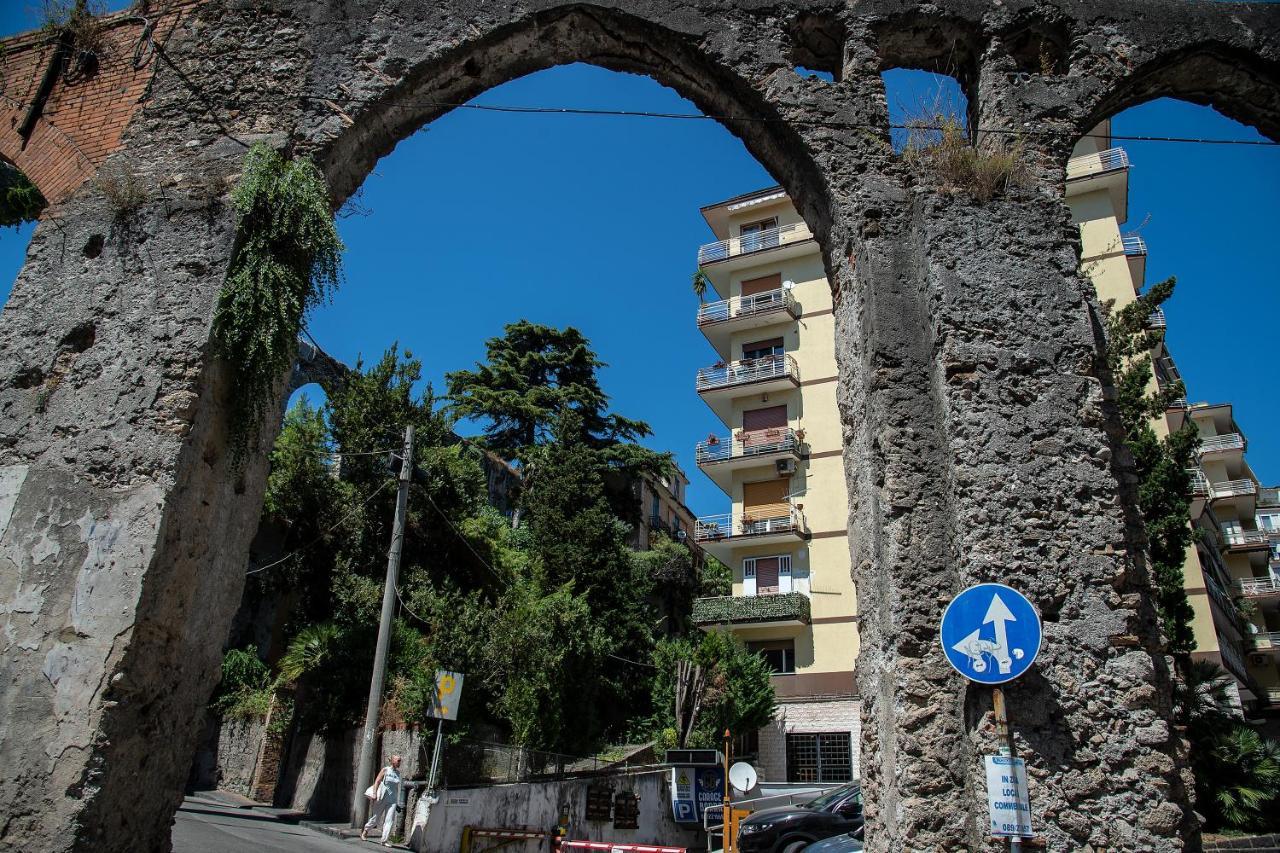 A Casa Di Marco Salerno Centro Bed & Breakfast Exterior photo